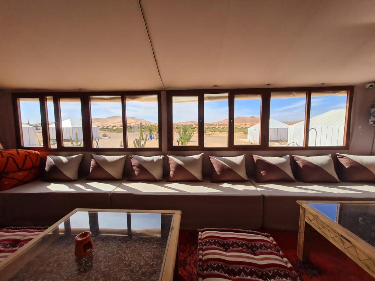 Amskou Luxury Desert Camp メルズーガ エクステリア 写真
