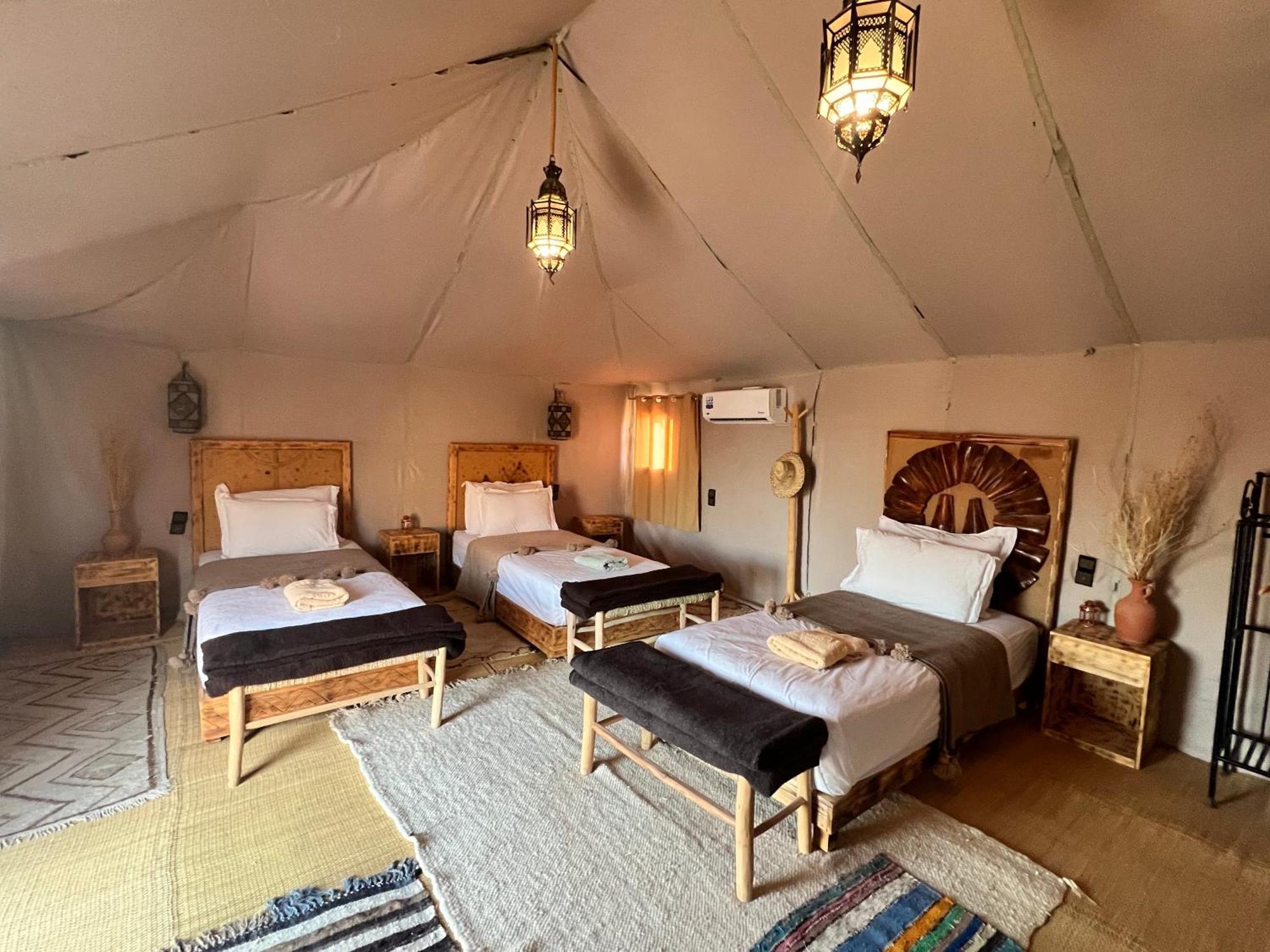 Amskou Luxury Desert Camp メルズーガ エクステリア 写真