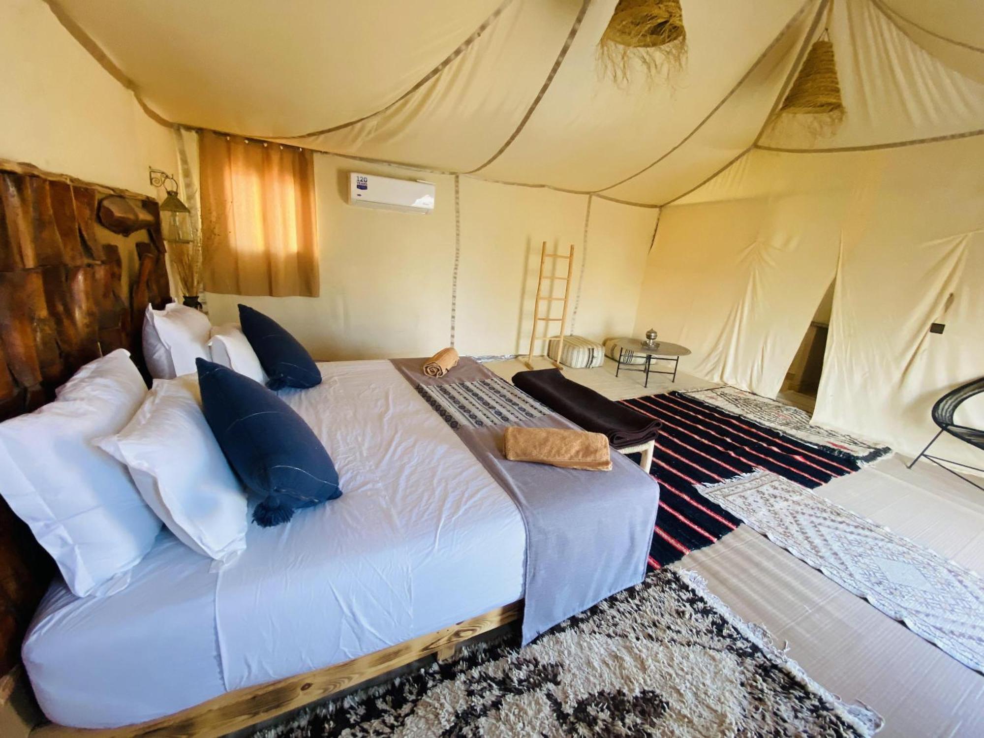 Amskou Luxury Desert Camp メルズーガ エクステリア 写真